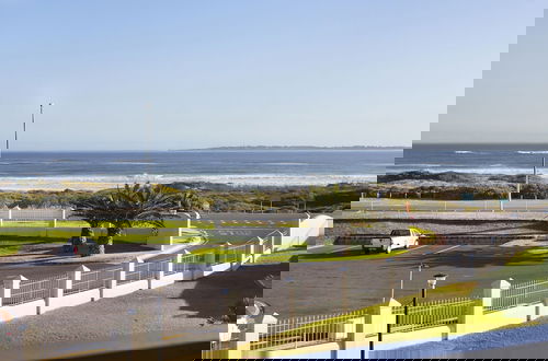 Photo 3 - Big Bay Beach Club 21