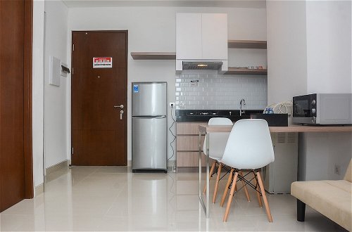 Foto 4 - Modern 1BR at Ciputra World 2 Apartment