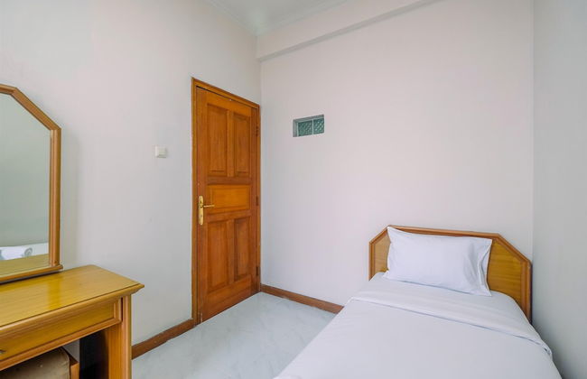 Spacious and Strategic 3BR Kondominium Juanda Apartment - Foto 3