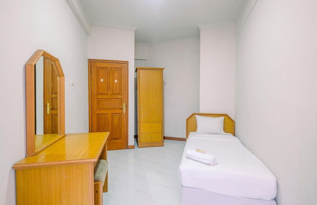 Spacious and Strategic 3BR Kondominium Juanda Apartment - Foto 13
