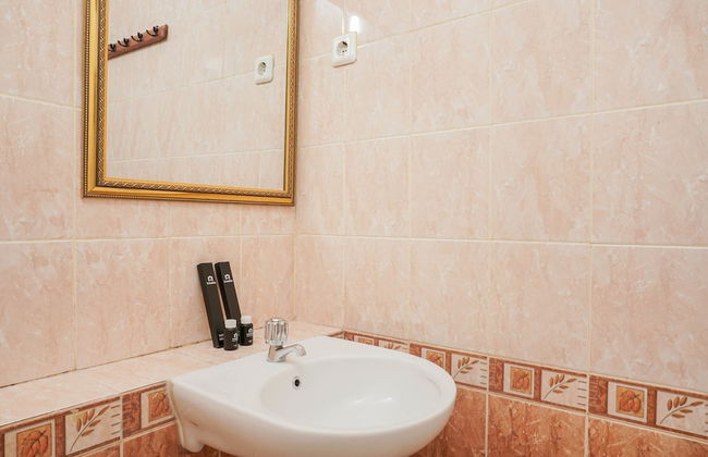 Fully Furnished with Comfortable 2BR Grand Palace Kemayoran Apartment - Foto 13