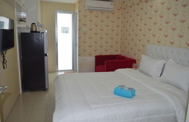 Roomku at Bassura City Apartment - Foto 11