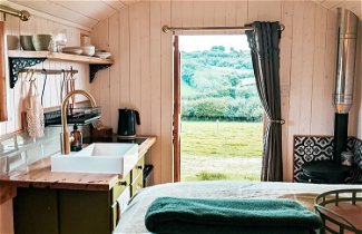 Photo 3 - Stunning Shepherd's Hut Retreat, North Devon