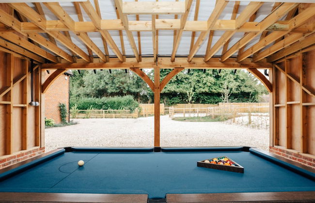 Hayward House Hot Tub Large Garden - From 1100 Per Night - Foto 36