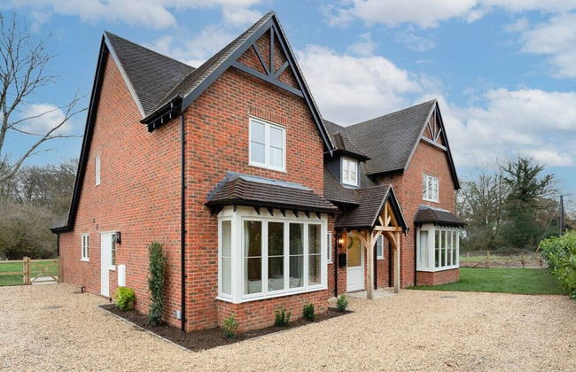 Hayward House Hot Tub Large Garden - From 1100 Per Night - Foto 1