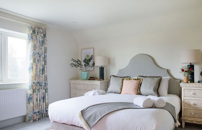 Hayward House Hot Tub Large Garden - From 1100 Per Night - Foto 4