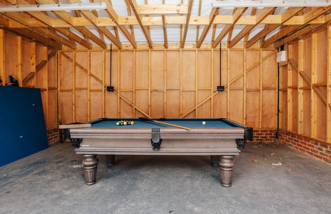 Hayward House Hot Tub Large Garden - From 1100 Per Night - Foto 29