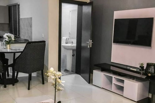 Foto 13 - Lovely 2-bedroom Apartment Located in Lekki