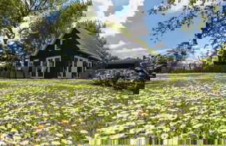 Foto 2 - Holiday Home in Vrouwenpolder With Garden