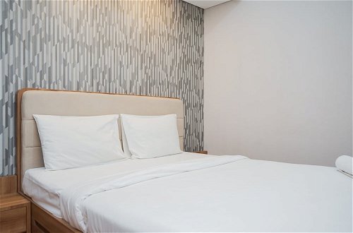 Photo 3 - Homey And Cozy Stay Studio Room At Casa De Parco Apartment
