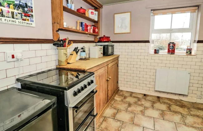 2 Bed Cottage Sleeps 4 - Pets Ok - Private Garden - Foto 5