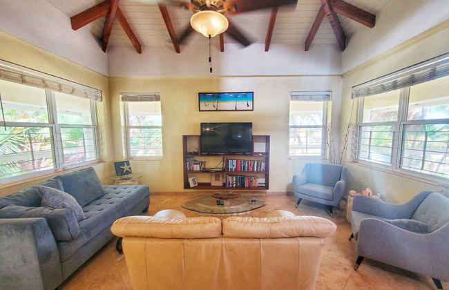 Lucky Duck Villa - Private Beach Escape - Foto 22