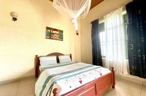 Photo 9 - Standard Queen Bedroom Akagera Myplace