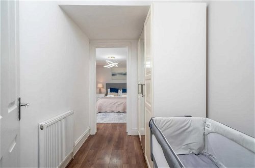 Foto 2 - Bright and Modern 2 Bedroom Apartment in Earl's Court