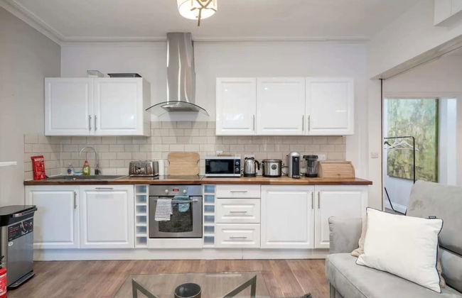 Bright and Modern 2 Bedroom Apartment in Earl's Court - Foto 6