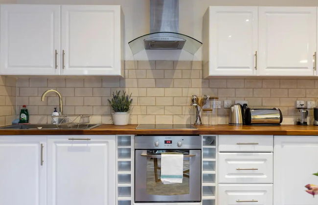 Bright and Modern 2 Bedroom Apartment in Earl's Court - Foto 7