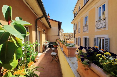 Photo 11 - 4bnb - Luxury Trevi Apartment w Terrace