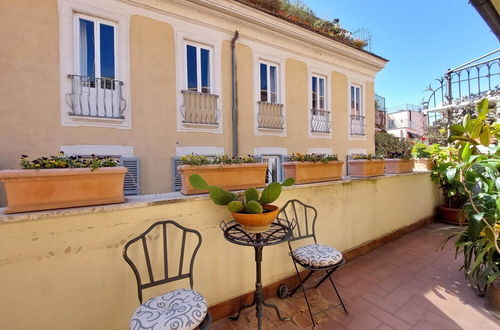 Photo 14 - 4bnb - Luxury Trevi Apartment w Terrace