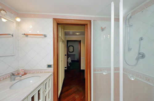 Photo 46 - 4bnb - Luxury Trevi Apartment w Terrace