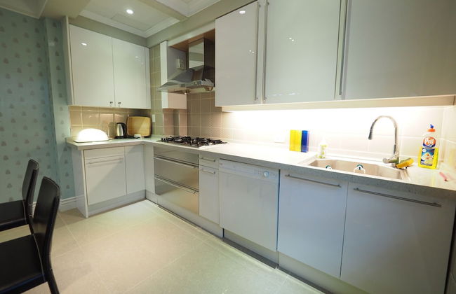 BR4&Zhongxiao Fuxing - Foto 36