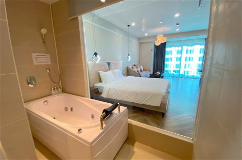 Photo 39 - Gold Coast Luxury Apartment Nha Trang