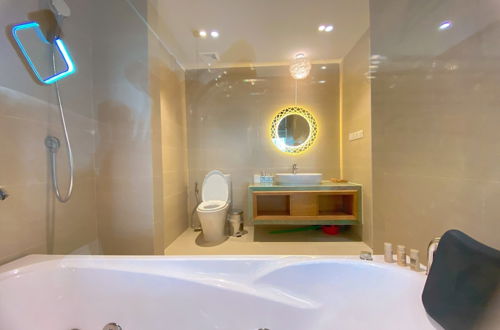 Photo 38 - Gold Coast Luxury Apartment Nha Trang