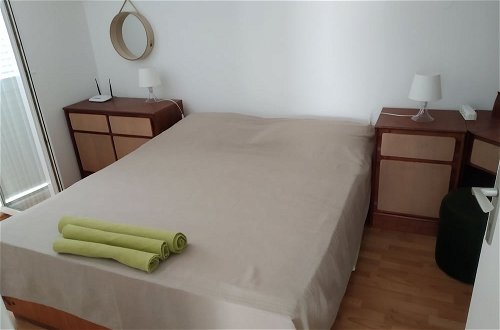 Photo 5 - Apartment for 4 Guests Near the Beach in Biograd, Lovely Garden Modern Furnished