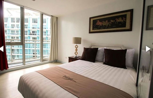 Azure Rio West Wave Pool 1 Bedroom near Airport - Photo 31