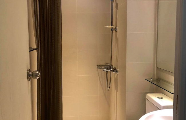 Azure Rio West Wave Pool 1 Bedroom near Airport - Photo 26