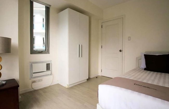 Azure Rio West Wave Pool 1 Bedroom near Airport - Photo 25