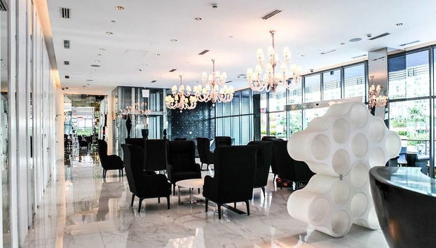 Lobby-Lounge