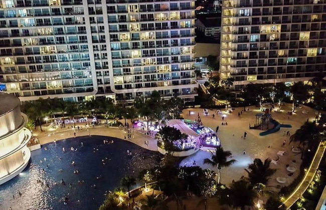 Azure Rio West Wave Pool 1 Bedroom near Airport - Photo 33