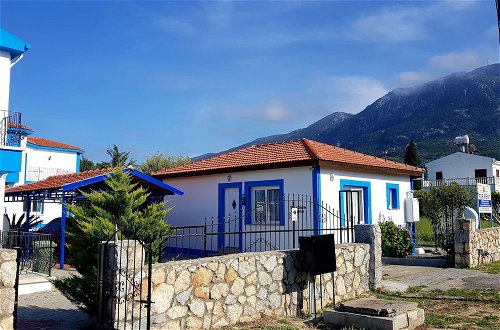 Foto 18 - Seaside House 2 Double Bedrooms With Spectacular Mountain Sea View