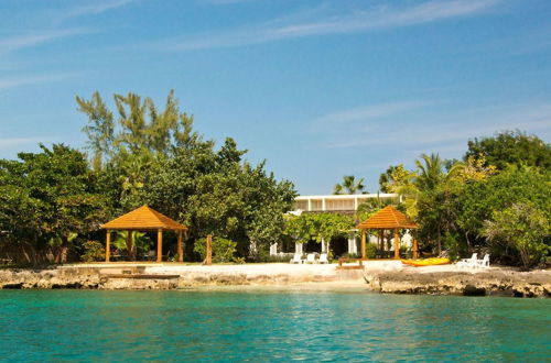 Photo 33 - Seagrapes 5br by Jamaican Treasures