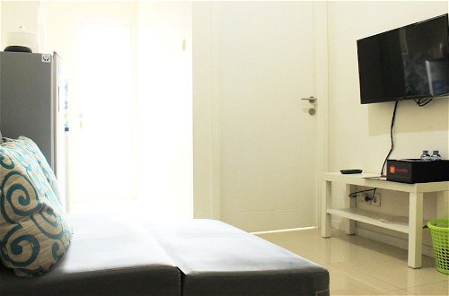 Photo 9 - Modest 1BR Apartment at Parahyangan Residence