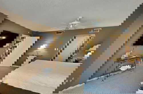Foto 26 - Majestic Beach Towers by Southern Vacation Rentals II