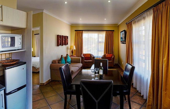 Room-cozy Guest Room With Double bed and - Foto 8