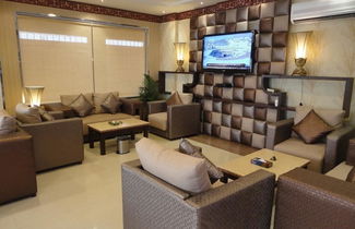 Photo 3 - Vinas Apartments