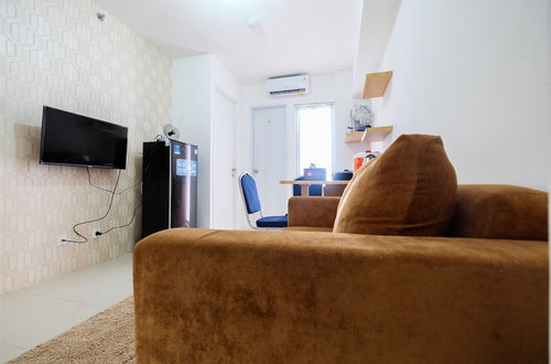 Photo 17 - Cozy 2BR Bassura City Apartment with City View