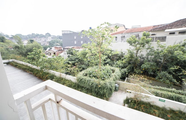 Contemporary Near Cihampelas at Parahyangan Residence Apartment - Foto 23