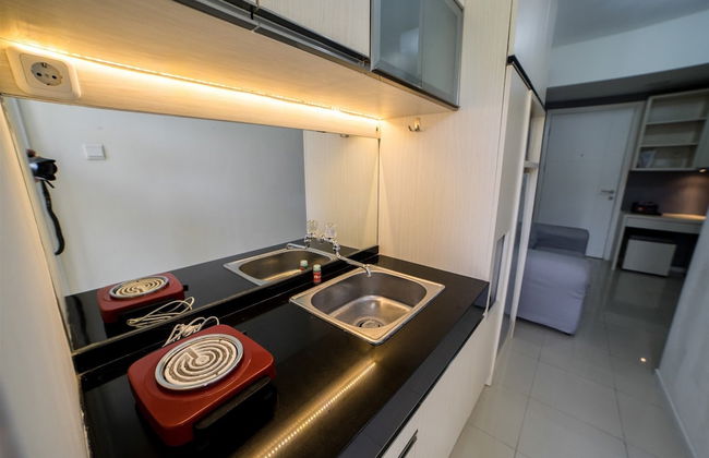 Contemporary Near Cihampelas at Parahyangan Residence Apartment - Foto 15