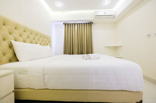 Photo 4 - The Wave Apartment near Kota Kasablanka