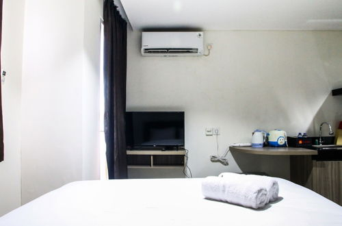 Photo 2 - Comfy Studio Room Bintaro Icon Apartment