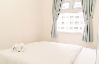 Foto 1 - Modern Look 2Br Green Pramuka City Apartment Near Mall