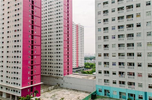 Photo 16 - Modern Look 2Br Green Pramuka City Apartment Near Mall