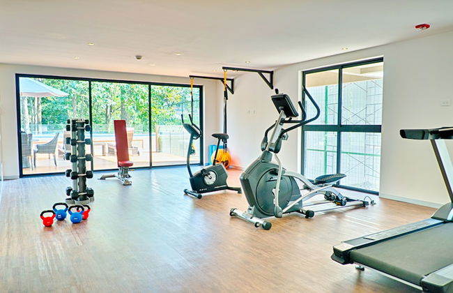 BEE Suites Santa Ana - Foto 51
