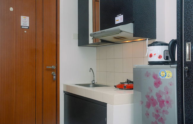 Good Homey and Simply Studio Margonda Residence 3 Apartment - Foto 8