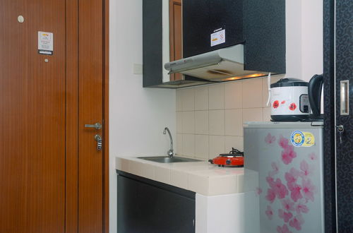 Photo 8 - Good Homey and Simply Studio Margonda Residence 3 Apartment