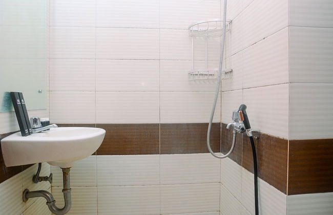 Good Homey and Simply Studio Margonda Residence 3 Apartment - Foto 9