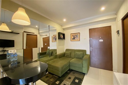 Photo 9 - Cozy 2Br Apartment At Gateway Ahmad Yani Cicadas